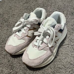 Women’s Pink New Balance 57/40